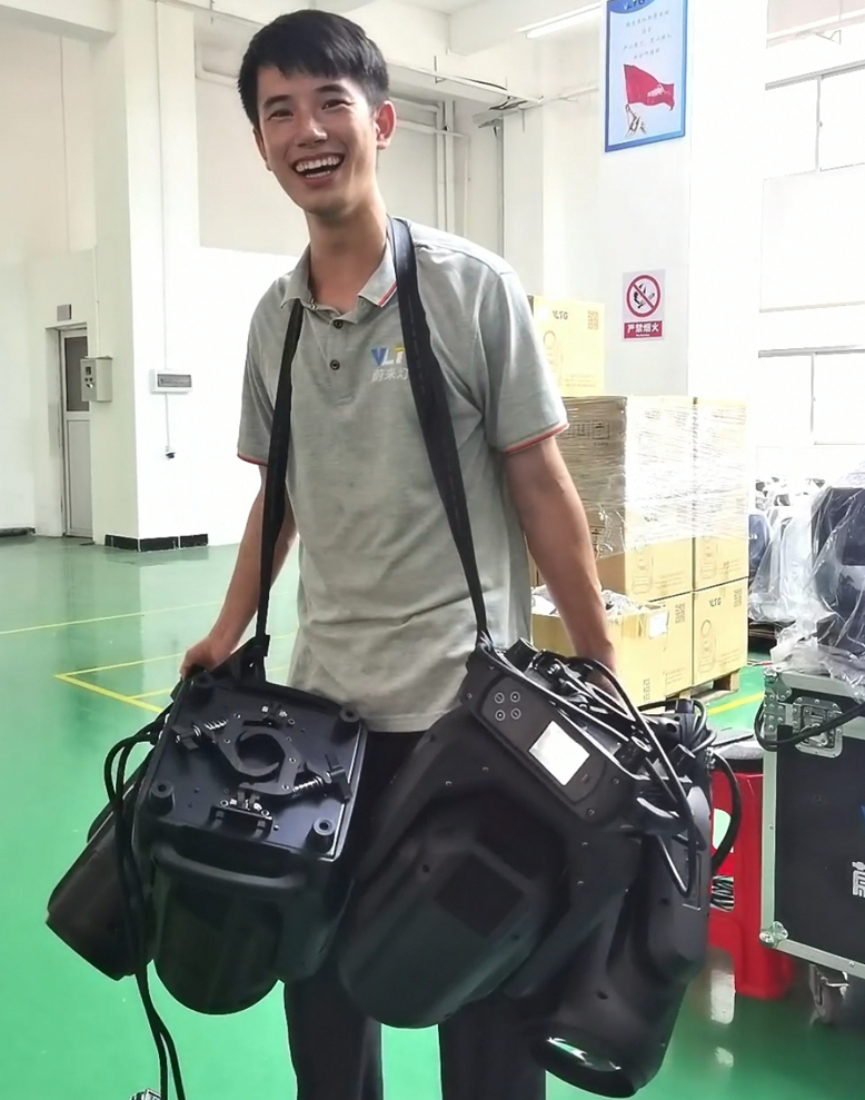 1 boy can carry 4 units beam lights